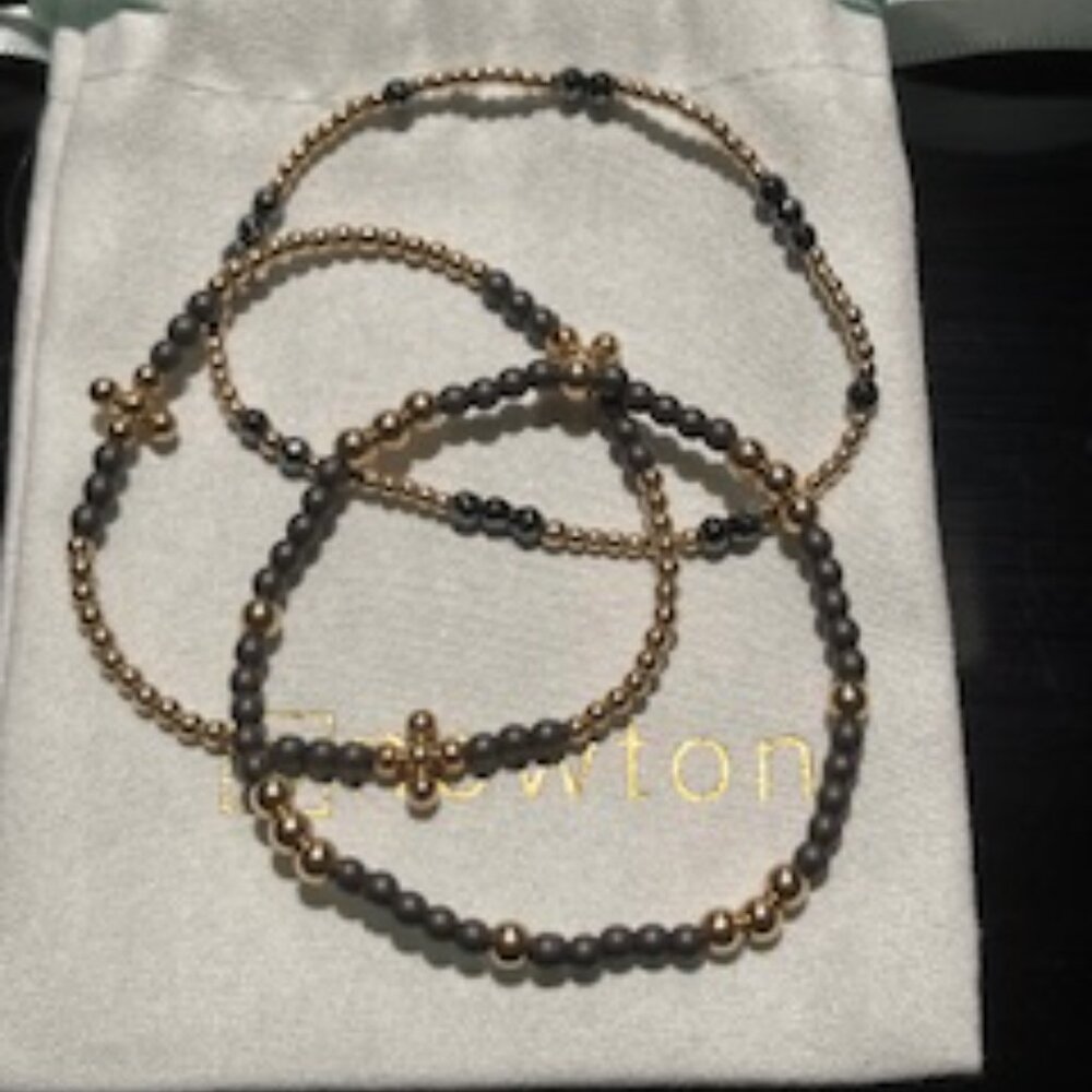 enewton Bracelet Set